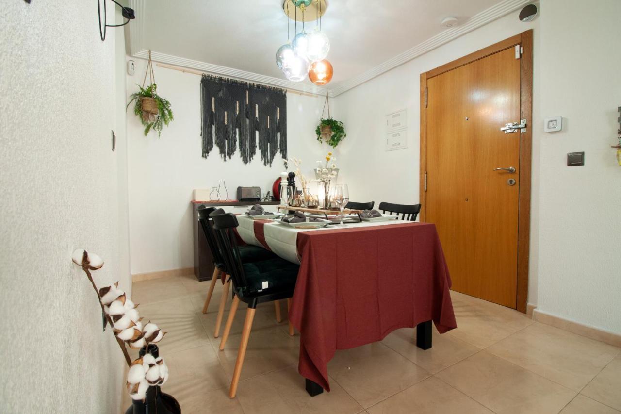 Апартаменты El Apartamento De Maria Jose Торевьиа Экстерьер фото
