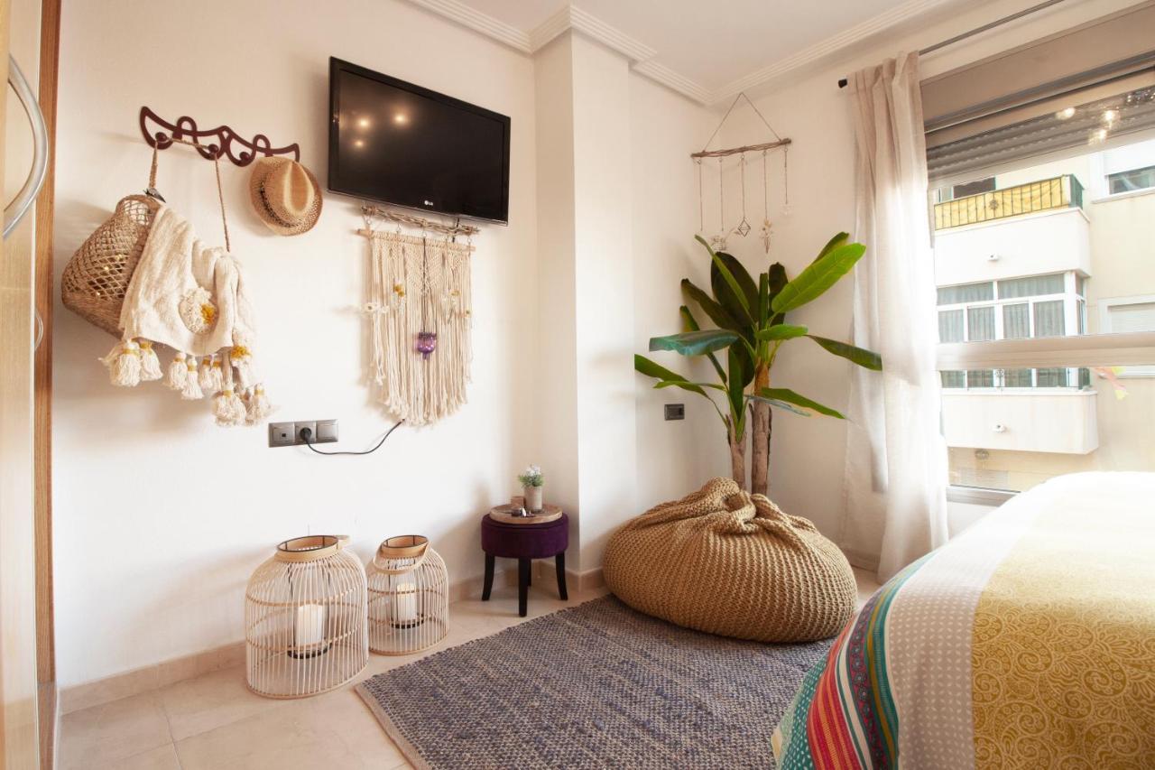 Апартаменты El Apartamento De Maria Jose Торевьиа Экстерьер фото