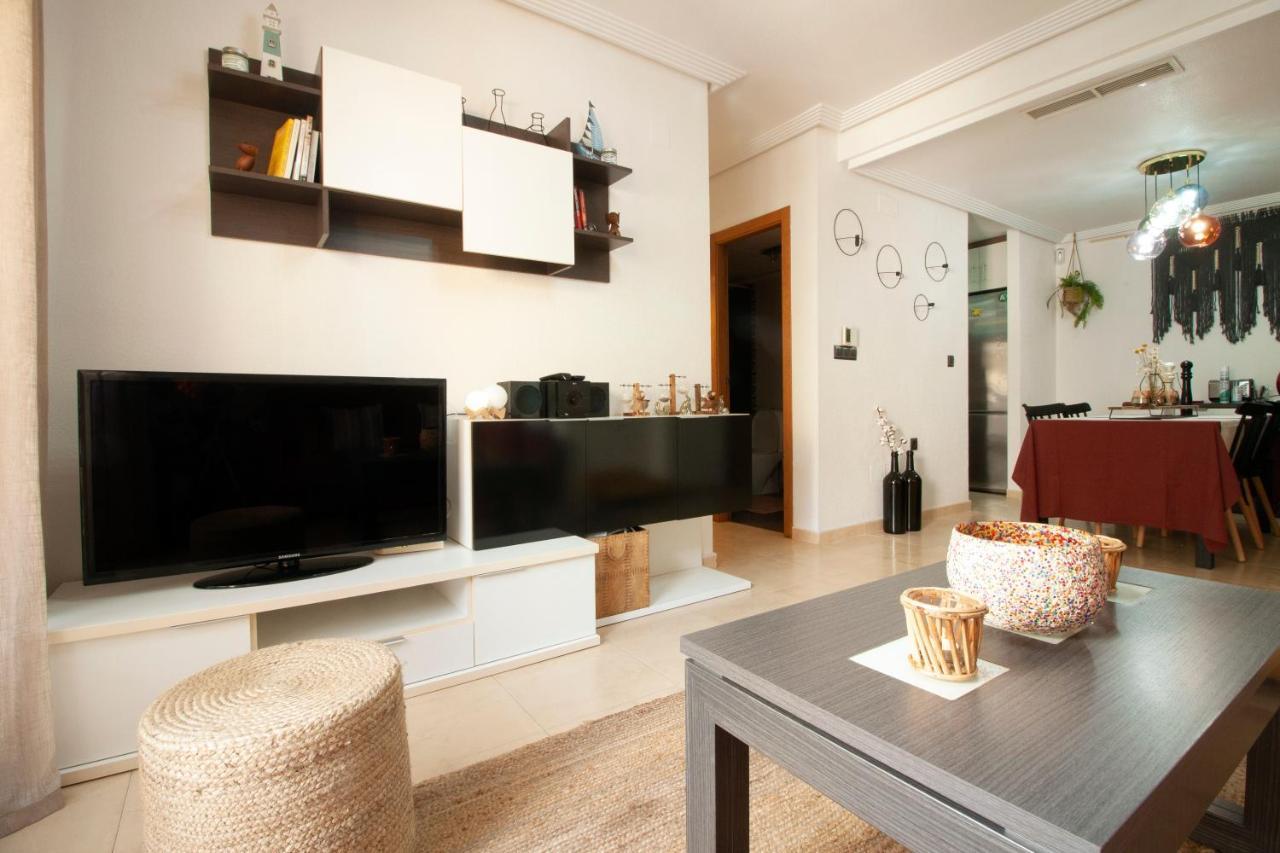Апартаменты El Apartamento De Maria Jose Торевьиа Экстерьер фото